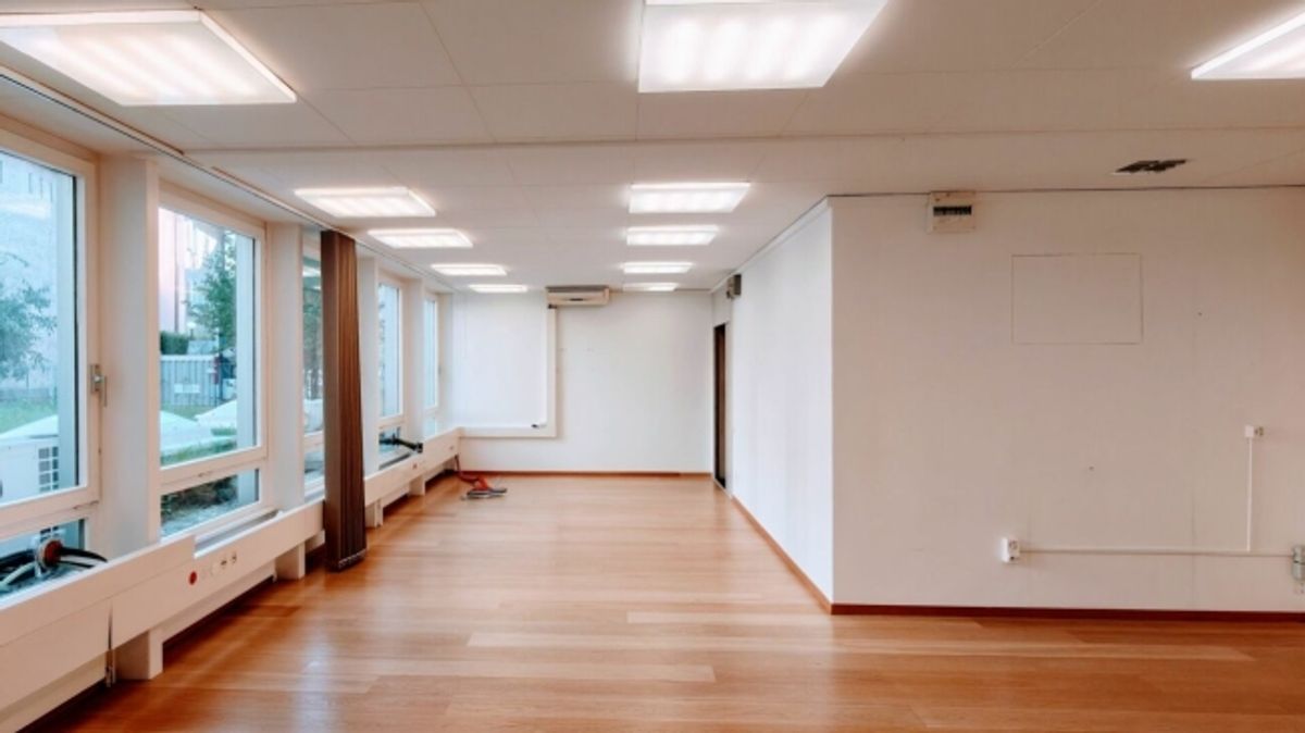 Bureaux de 140m2 (divisibles 55/85m2) lumineux et clé en main au centre de Lausanne ! - 5