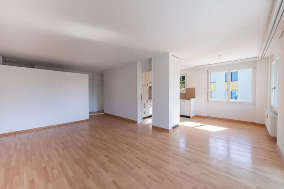 Wohnen über den Dächern von Kehrsatz Helle 5.5-Zimmerwohnung mit Bastelraum - 1