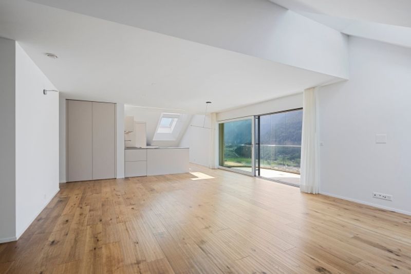 Hoch oben leben mit Aussicht/einzigartig und traumhaft - 3