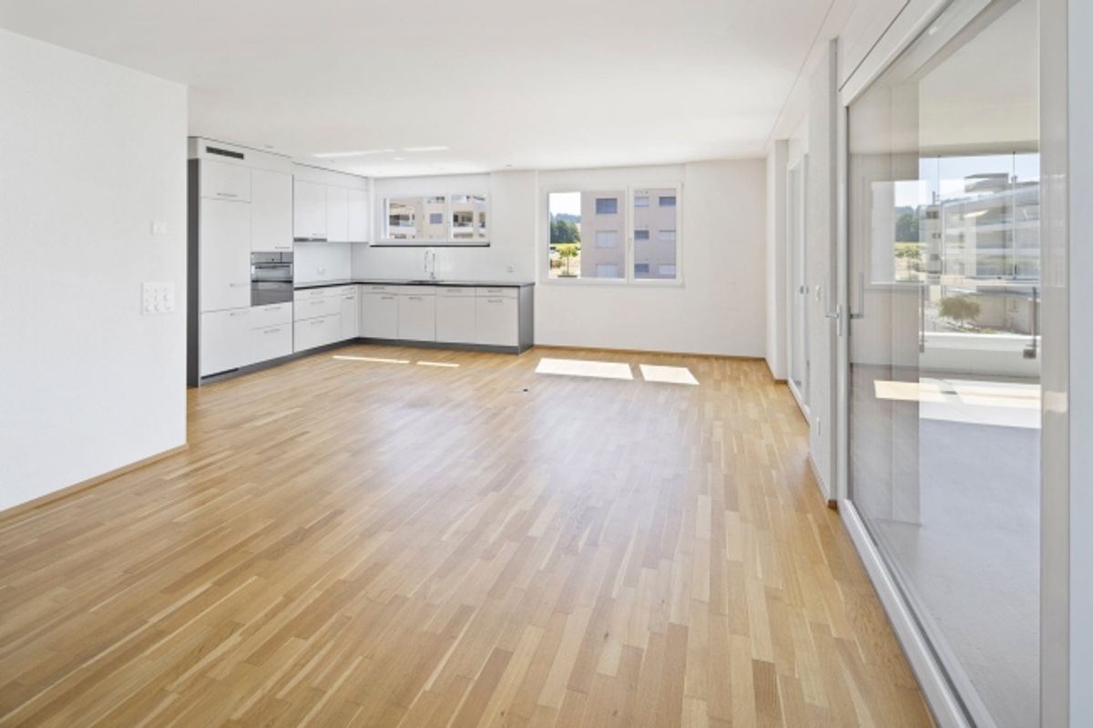Moderne Wohnoase mit grosser Terrasse und viel Licht - 1