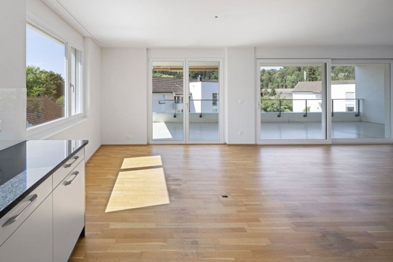 Moderne Wohnoase mit grosser Terrasse und viel Licht - 5