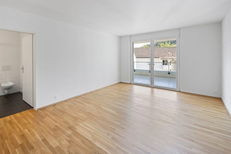 Moderne Wohnoase mit grosser Terrasse und viel Licht - 8