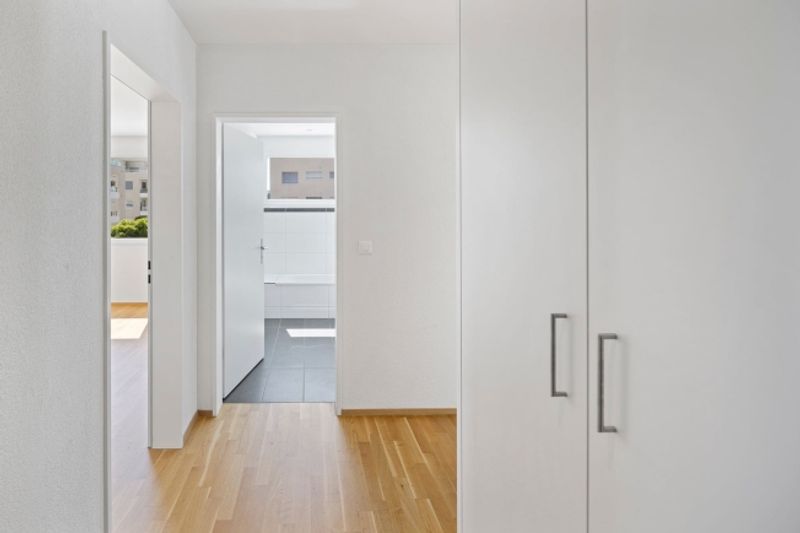 Moderne Wohnoase mit grosser Terrasse und viel Licht - 12