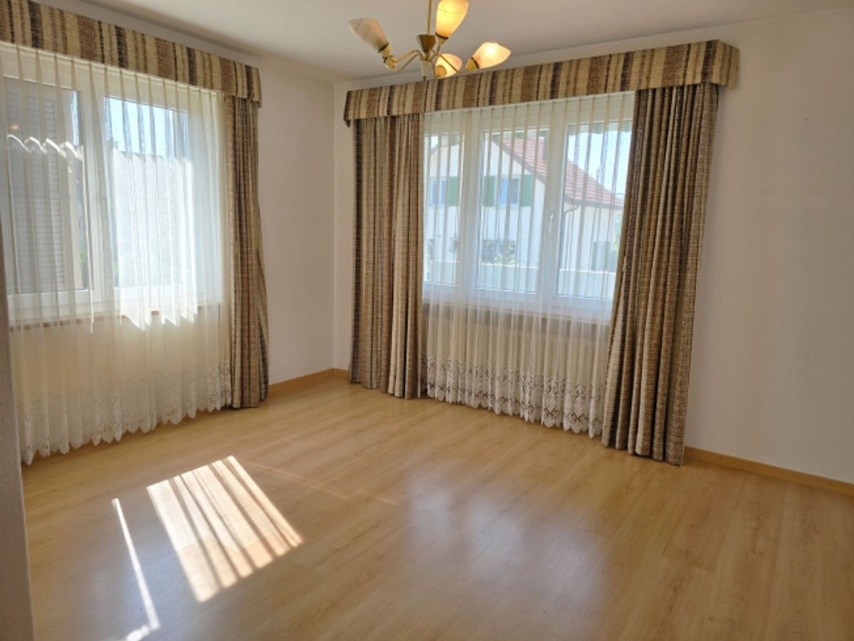 Reserviert Charmantes 4.5-Zimmer-EFH mit praktischem Grundriss - 4