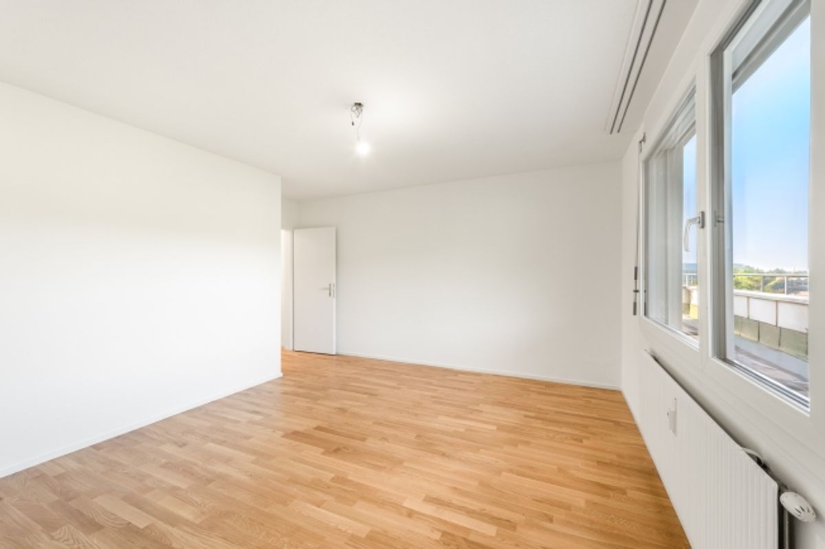 Grosszügige Attikawohnung an ruhiger und grüner Lage - 6
