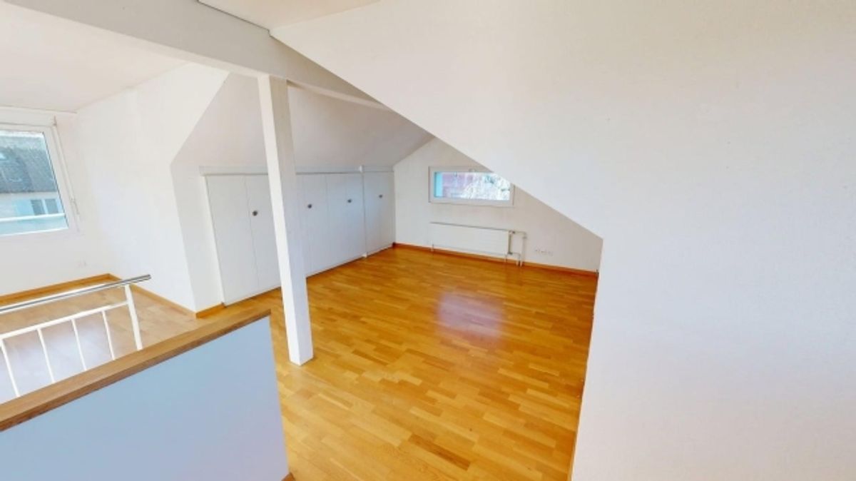 Befristet bis 30.09.2027 Ideale Zwischenlösung  4 1/2-Zimmerwohnung in Wiedikon - 6