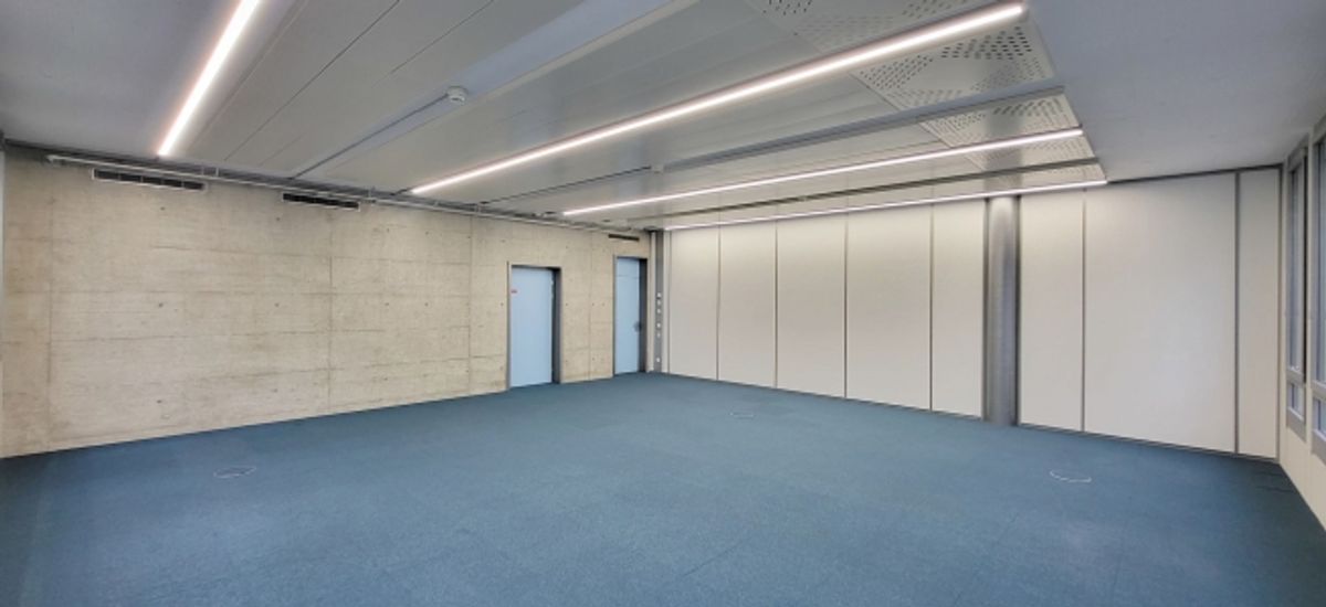 JETZT NEU MIT SHOWFLÄCHE! Doppeltes Eckbüro mit sehr viel Tageslicht! - 6