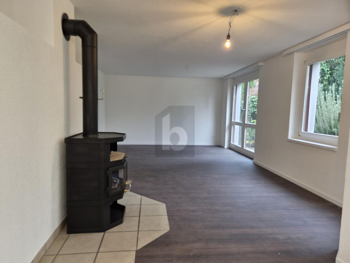 FRISCH RENOVIERT MIT GARTEN UND VIEL PLATZ - 2