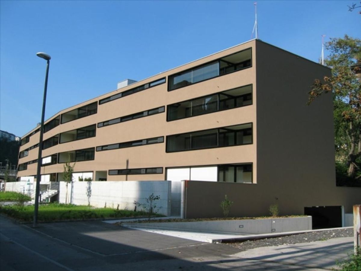 Einstellhallenplatz in der Reussinsel zu vermieten - 0