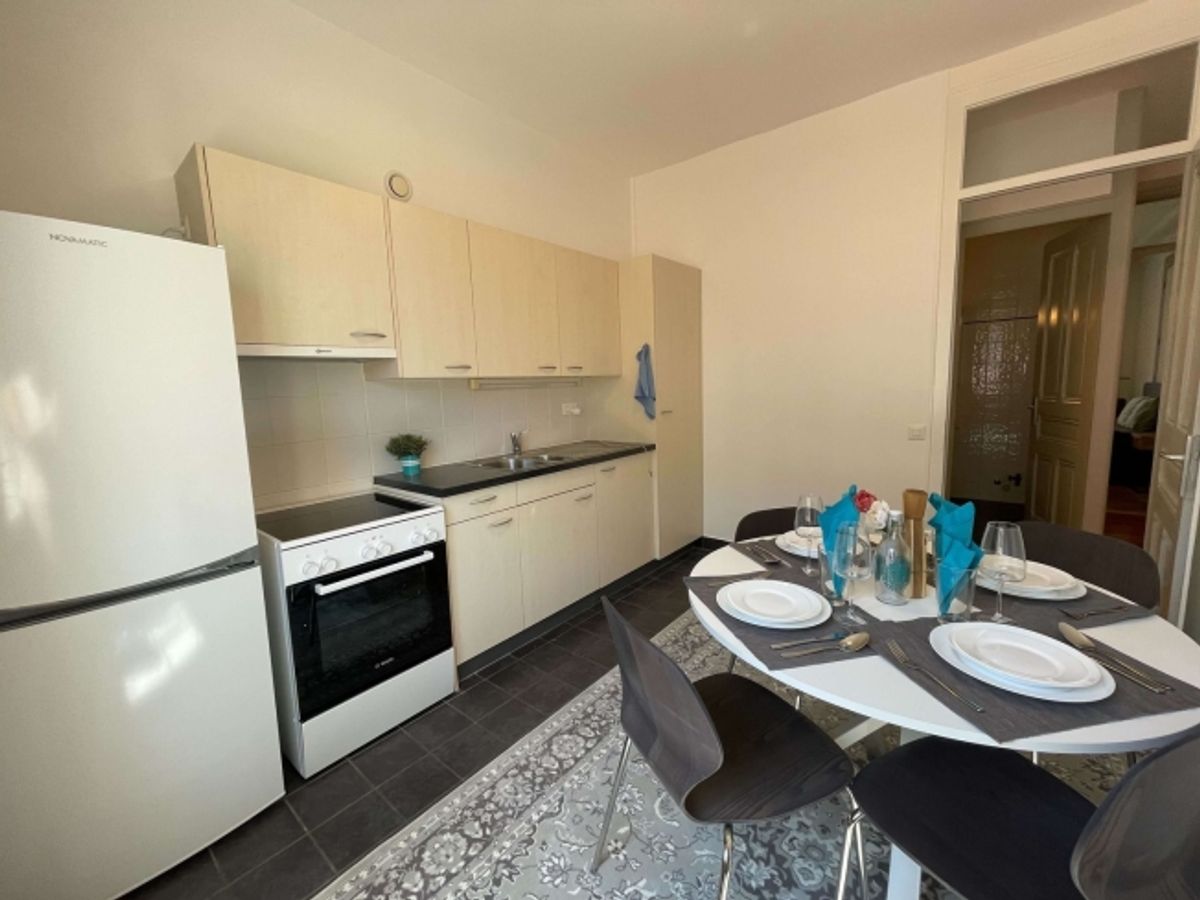 Your Next Chapter Starts Here - Furnished Room in a Top Location - 10