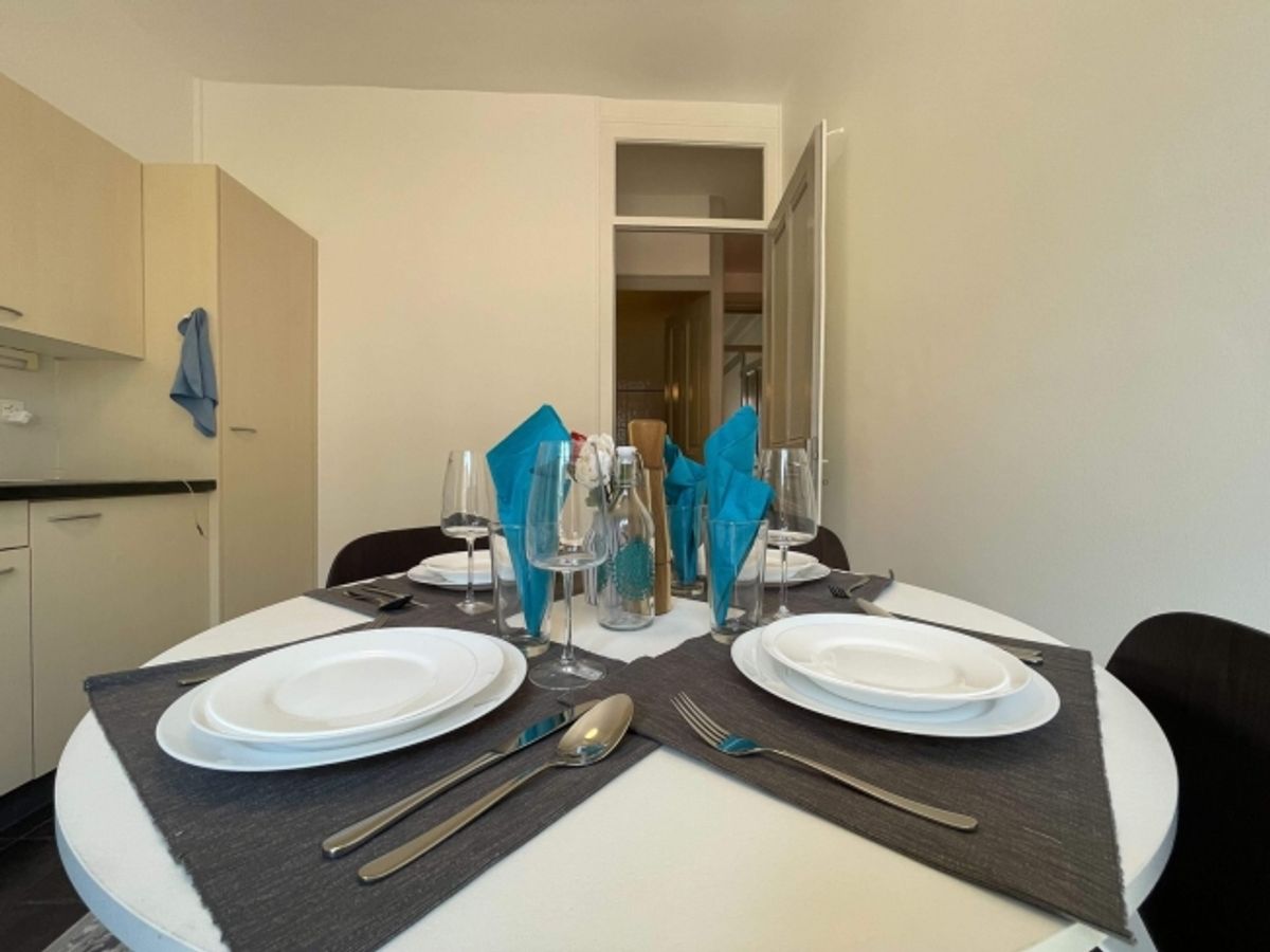 Your Next Chapter Starts Here - Furnished Room in a Top Location - 11