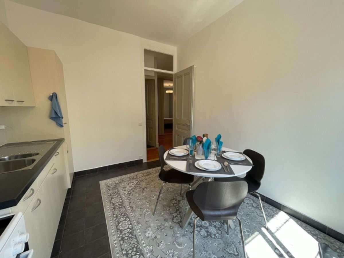Your Next Chapter Starts Here - Furnished Room in a Top Location - 12