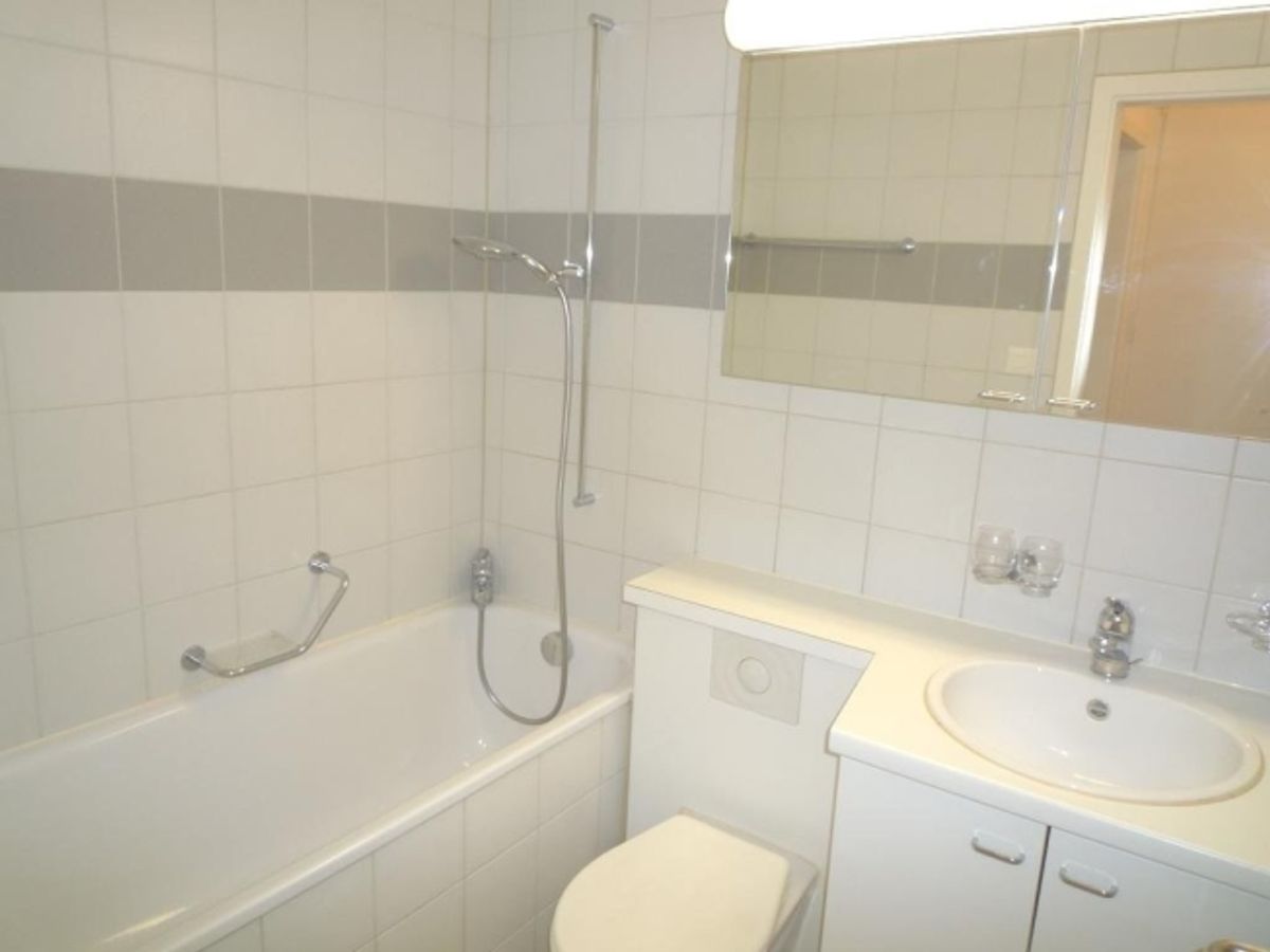 Ruhig gelegene 1-ZW à 28 m2 im Hochparterre - 2