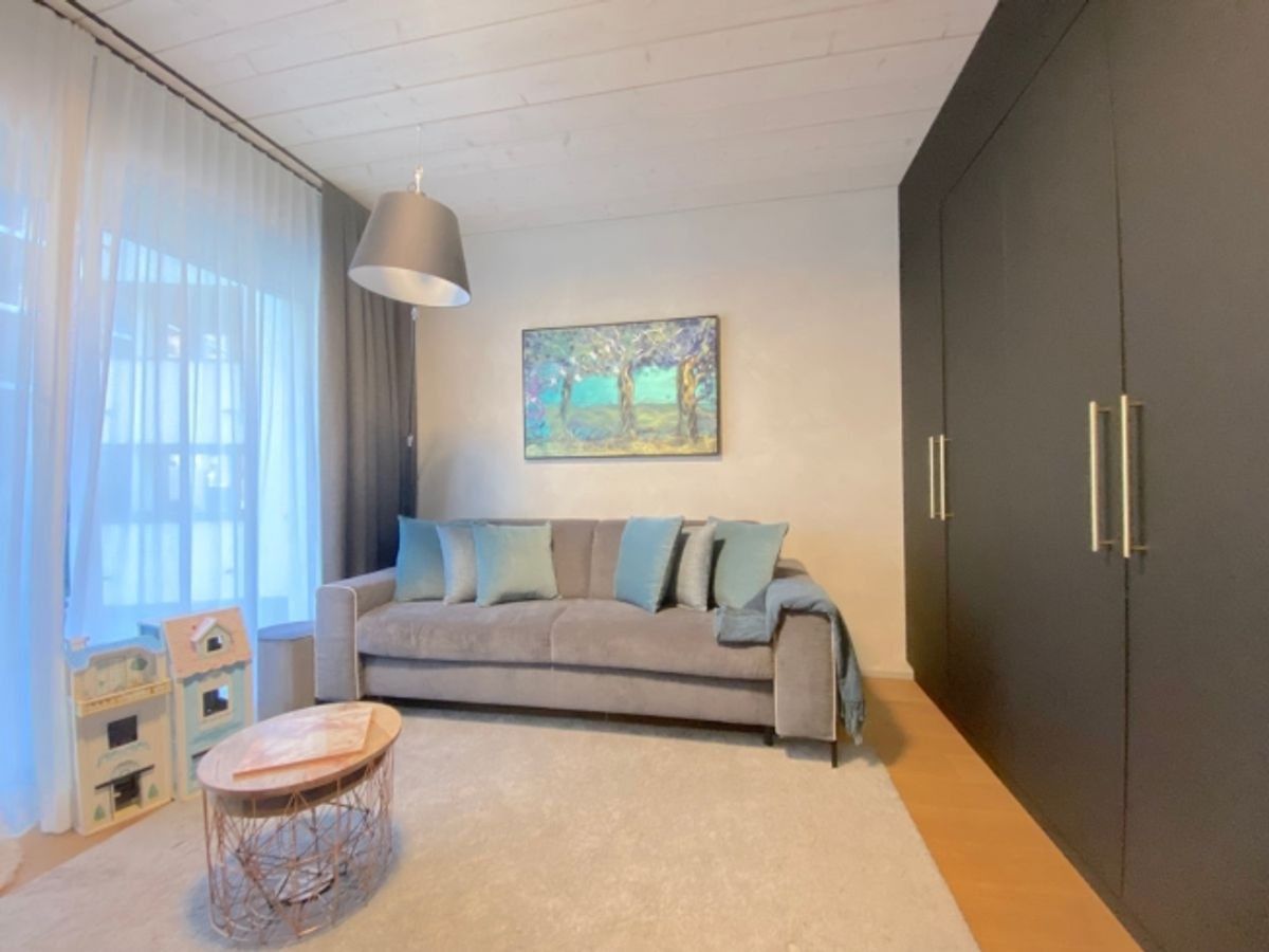 Moderne möblierte 3.5-Zimmer-Wohnung zur Miete in Andermatt - 2