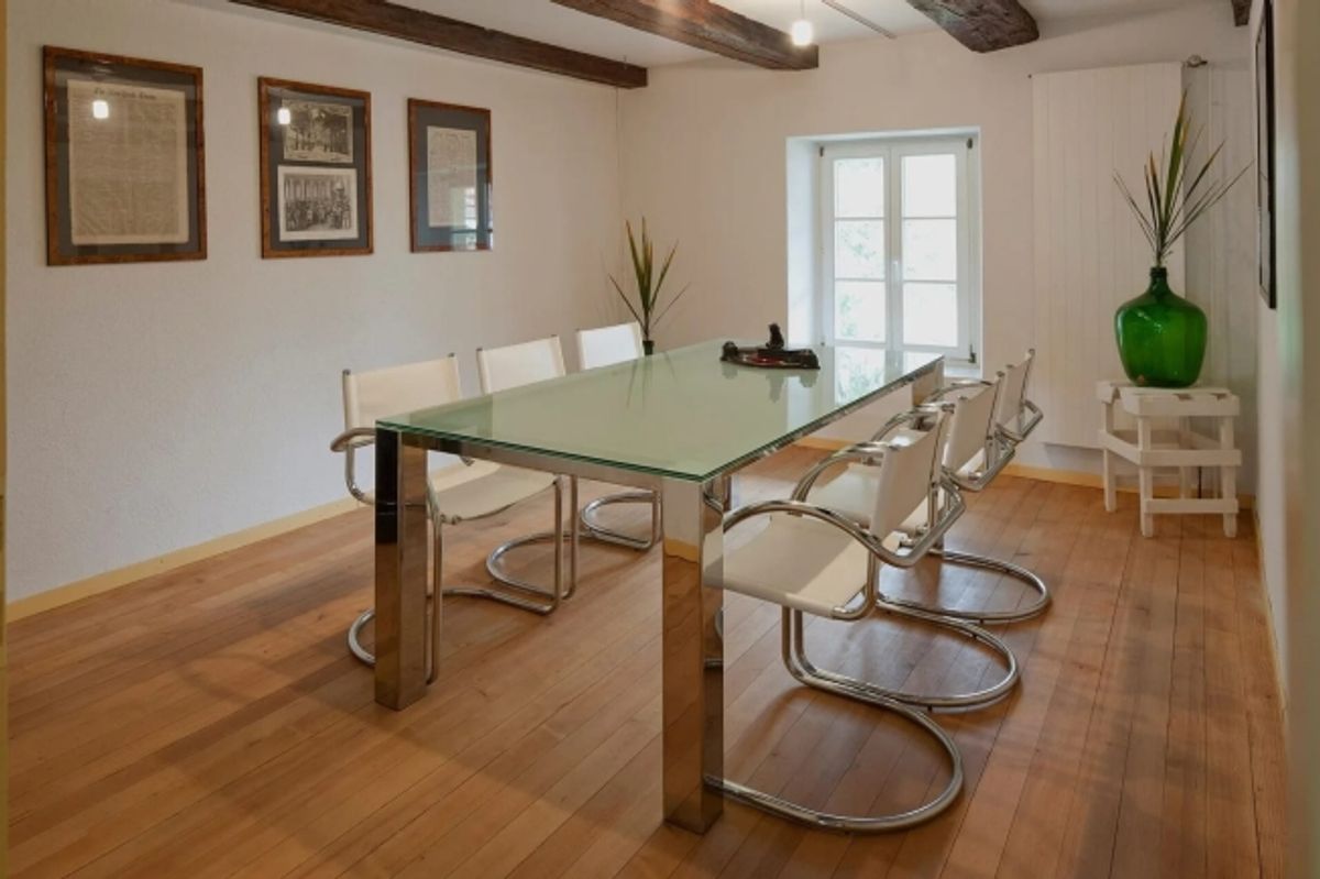 Charmantes 5-Zimmer-Doppelhaus mit Balkon in Effingen mieten - 0