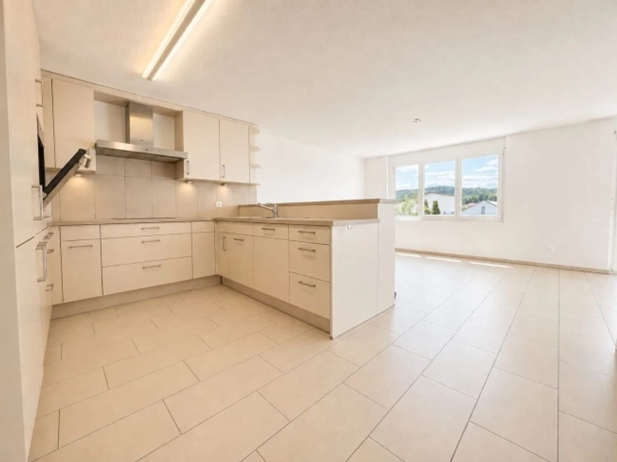 5.5-Zimmer-Maisonette mit Balkon und Weitblick in Scherz mieten - 1