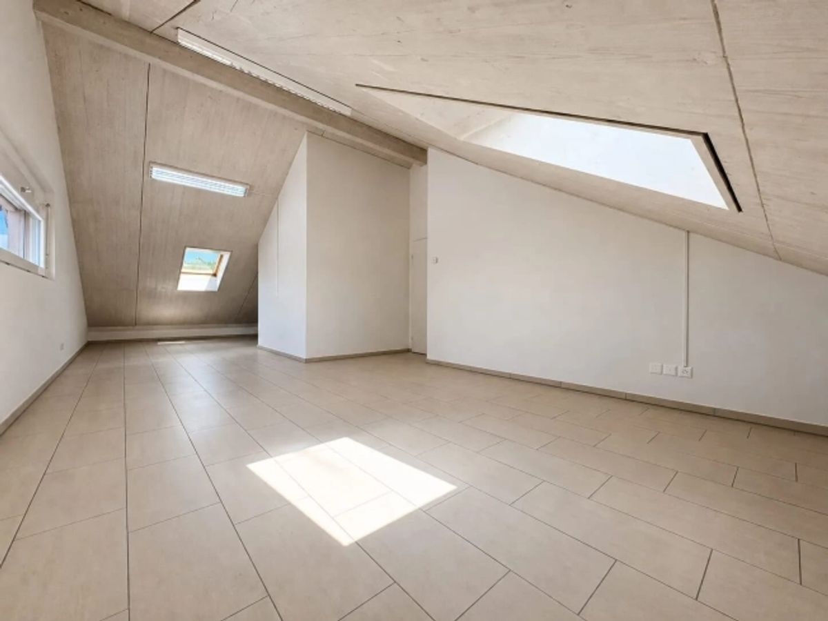 5.5-Zimmer-Maisonette mit Balkon und Weitblick in Scherz mieten - 7