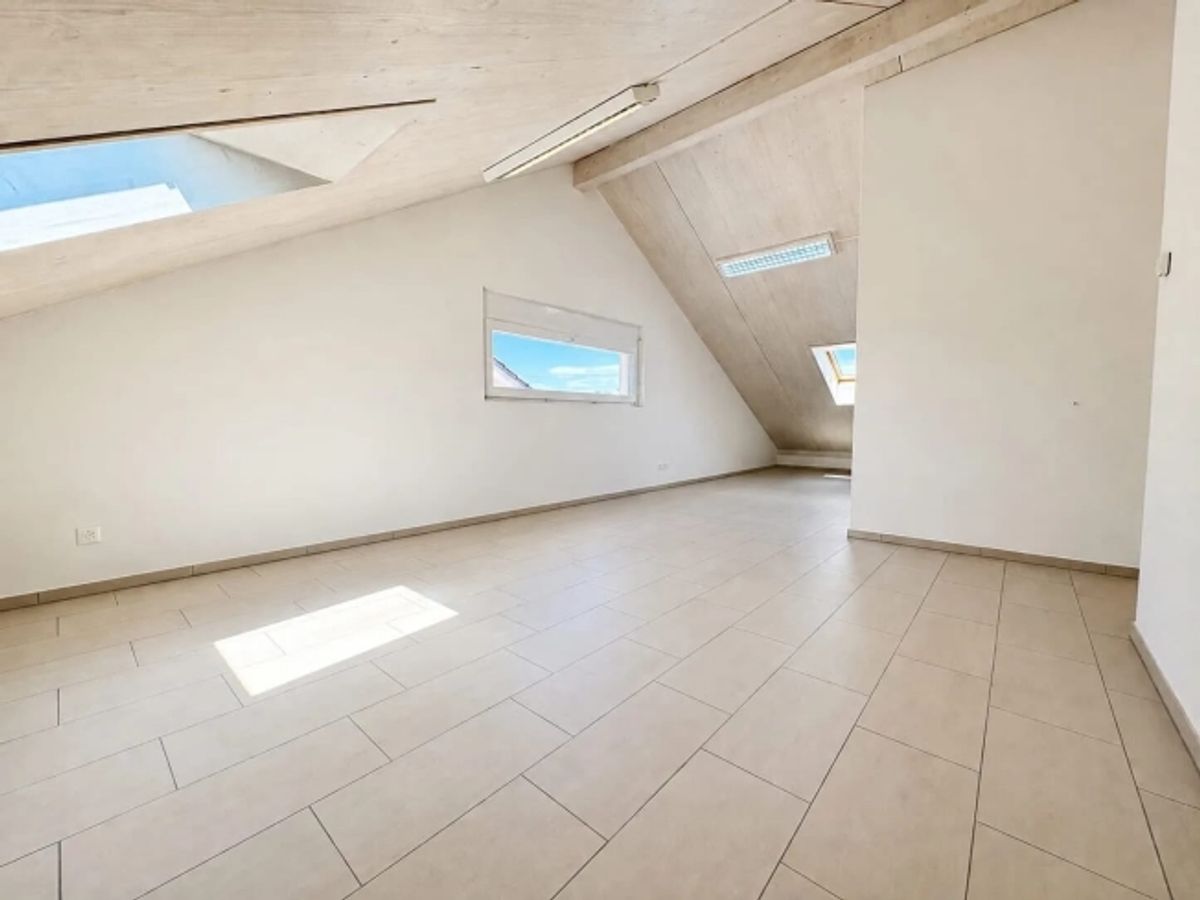5.5-Zimmer-Maisonette mit Balkon und Weitblick in Scherz mieten - 9