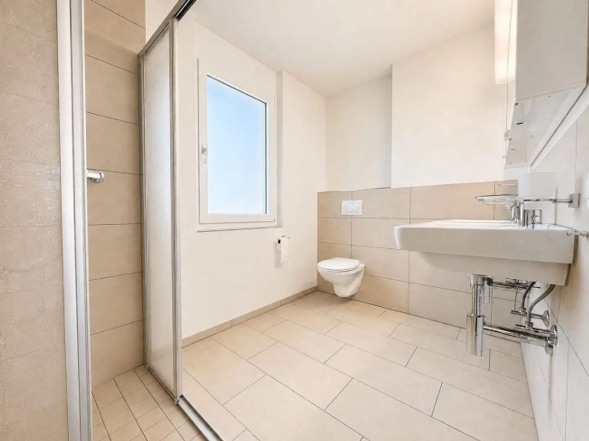 5.5-Zimmer-Maisonette mit Balkon und Weitblick in Scherz mieten - 10