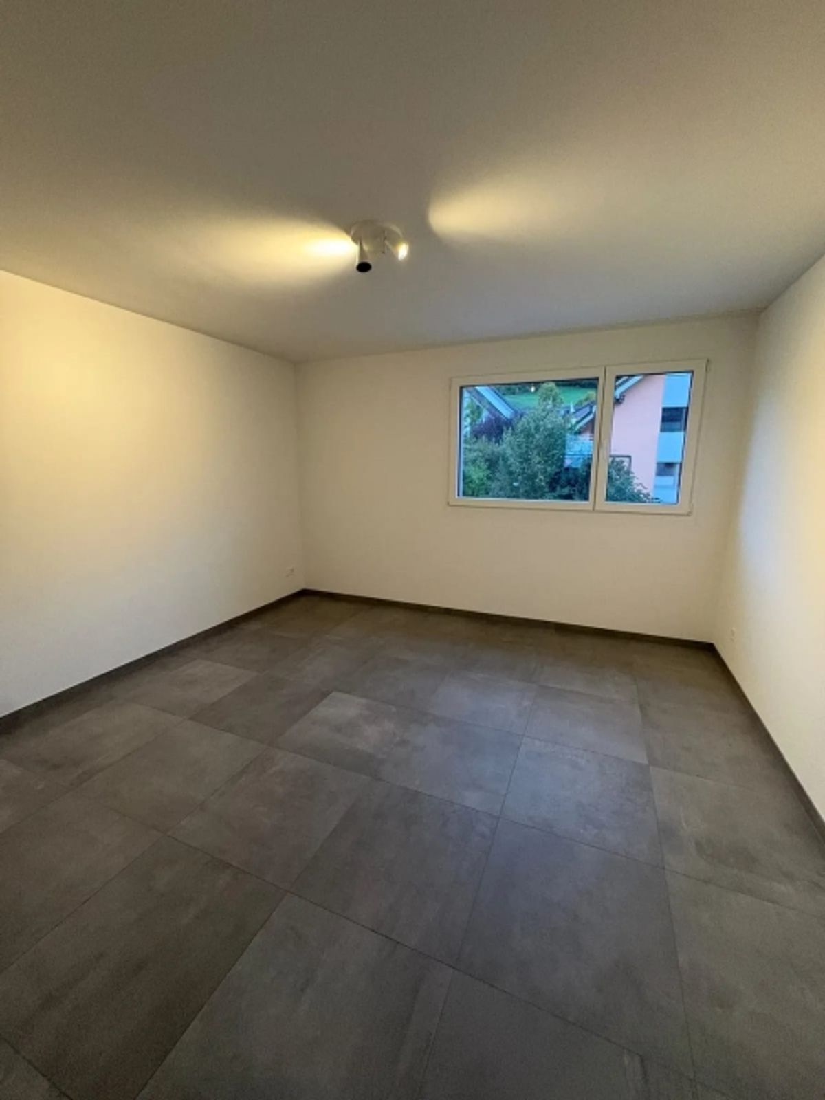 4.5-Zimmer-Maisonette mit Cheminée und Terrasse in Zunzgen mieten - 1