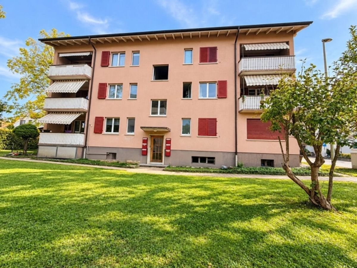 Helle 3.5-Zimmer-Wohnung mit Balkon in Oberwil mieten - 0