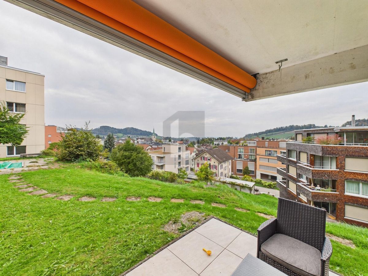 PANORAMA-JUWEL MIT GARTENSITZPLATZ - 0