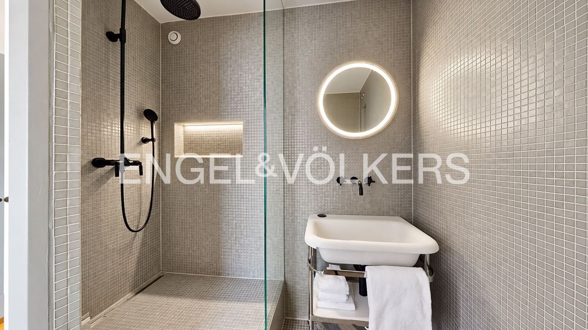 Light & Design — Characterful apartment in Eaux-Vives - 7