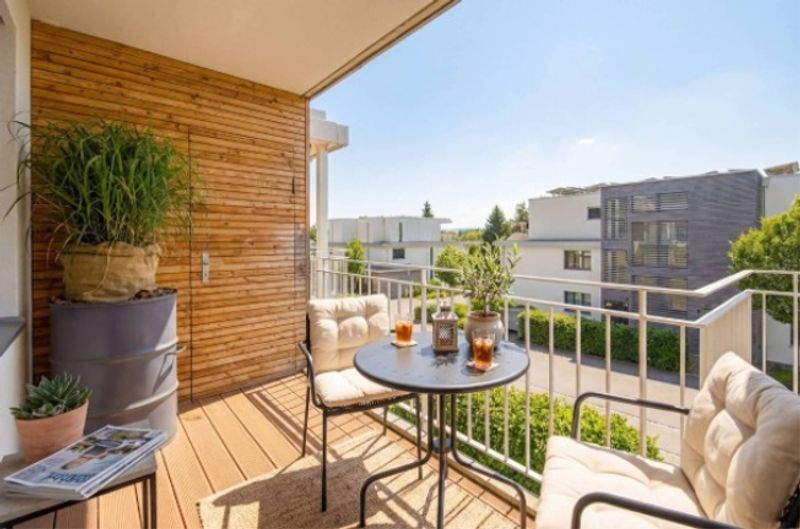 KLASSE UND KOMFORT IM GRÜNEN - NEUWERTIGE 4.5 ZIMMERWOHNUNG - 5