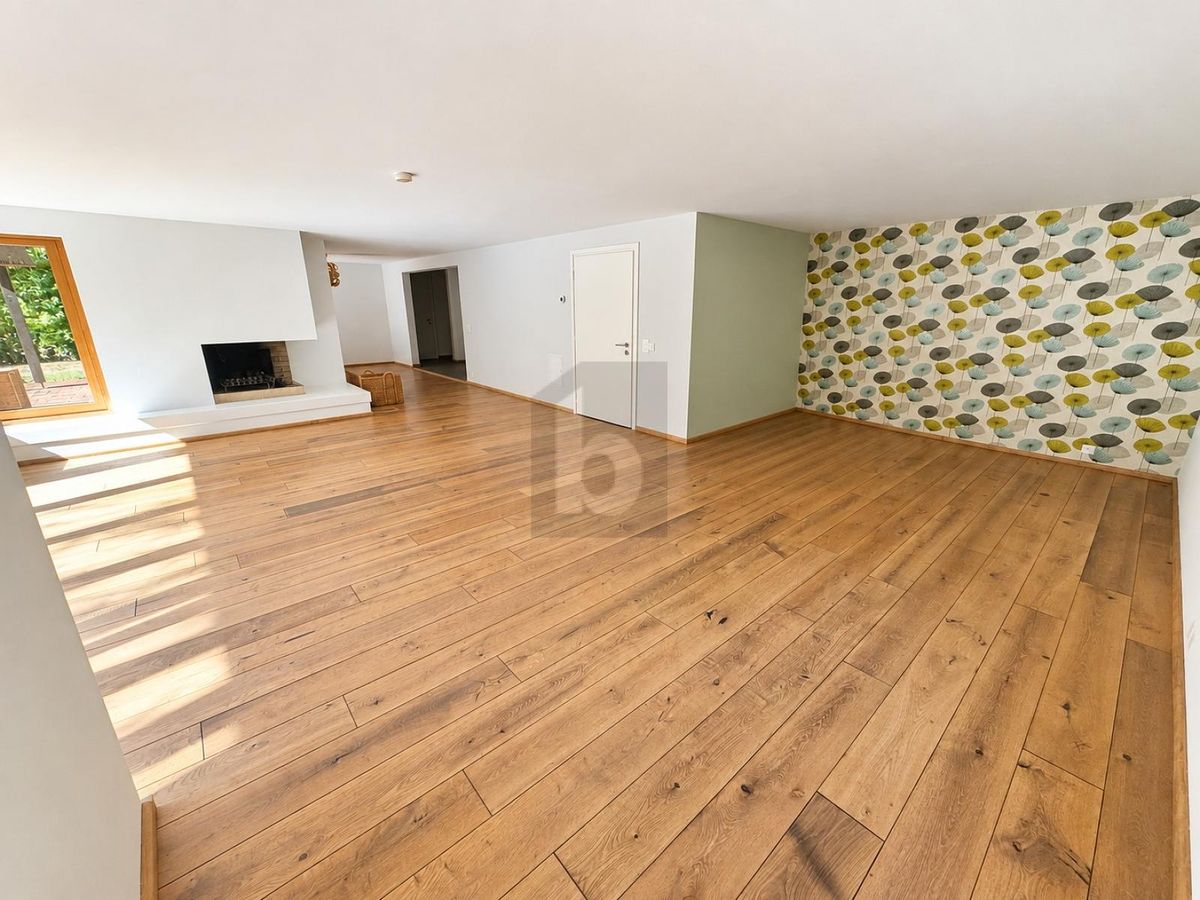 RUHIG, PRIVAT, MIT AUSSICHT - 2