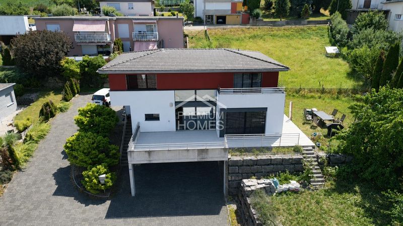 À Courrendlin: Vue, caractère &amp; revenu locatif - 1