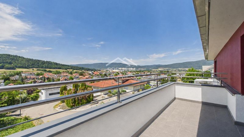 À Courrendlin: Vue, caractère &amp; revenu locatif - 2