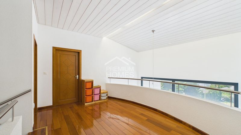 À Courrendlin: Vue, caractère &amp; revenu locatif - 7
