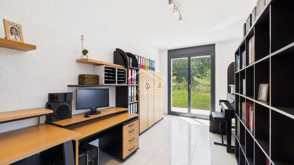 À Courrendlin: Vue, caractère & revenu locatif - 11