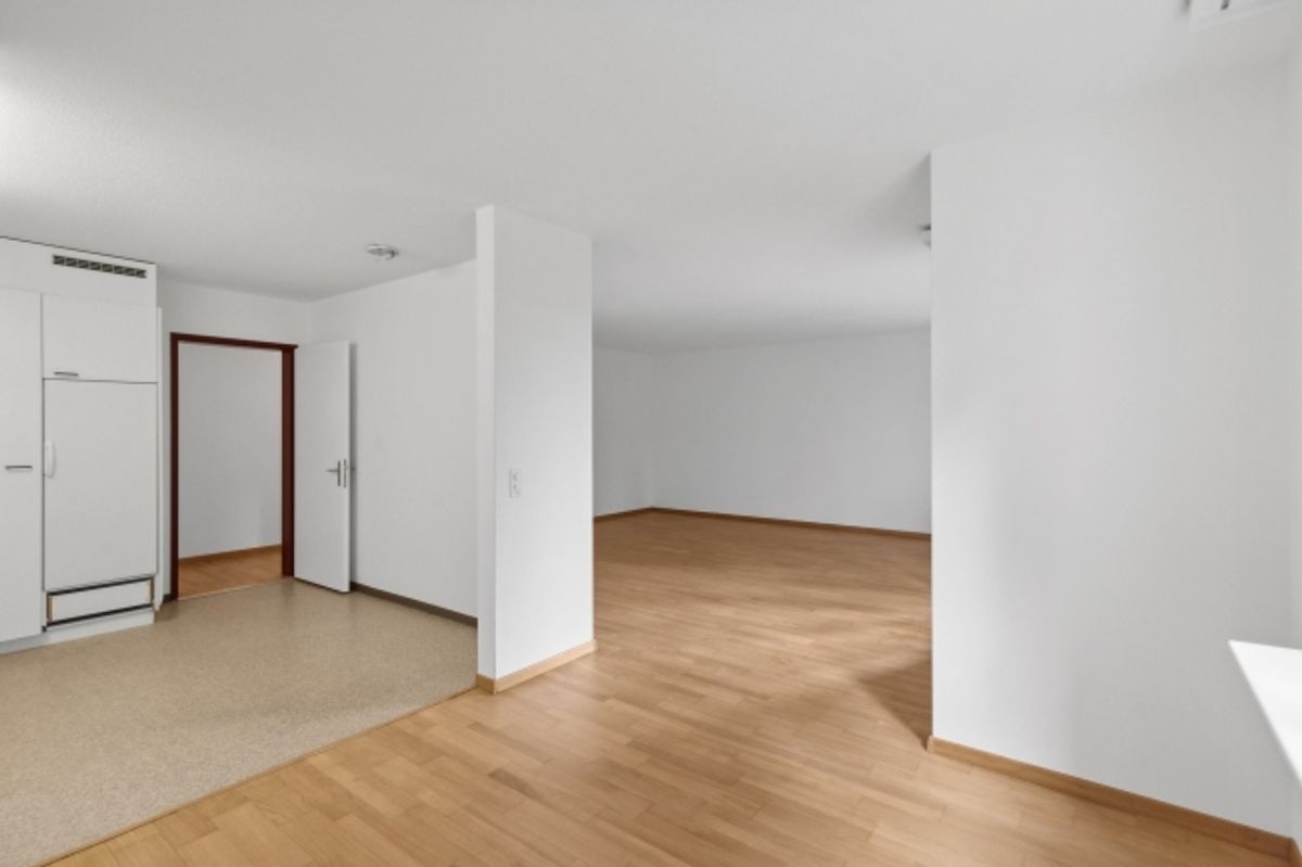 Grosszügige 3.5-Zimmerwohnung im Grünen - 4