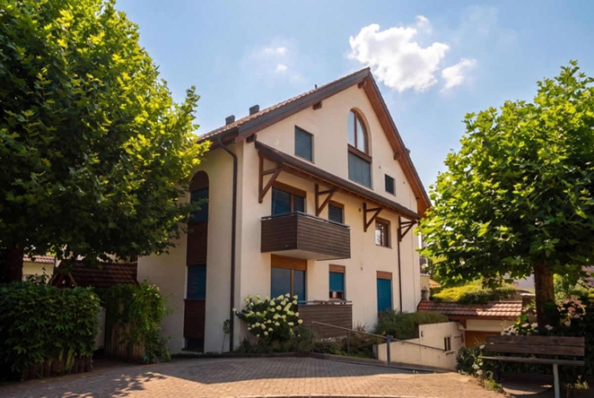 KOMPAKT WOHNEN  IN SCHÖNER UMGEBUNG - 1.5 ZIMMER  WOHNUNG IN ZWILLIKON - 6