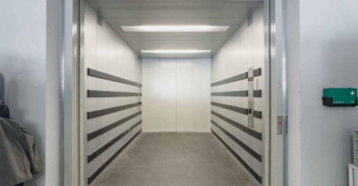 Ateliers et bureaux aménagés de 350 m² – Meyrin - 11