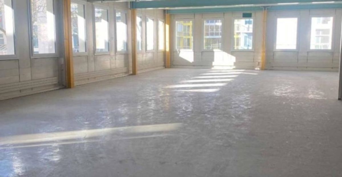CTN-Surface de 365 m2- Zone FTI - 3