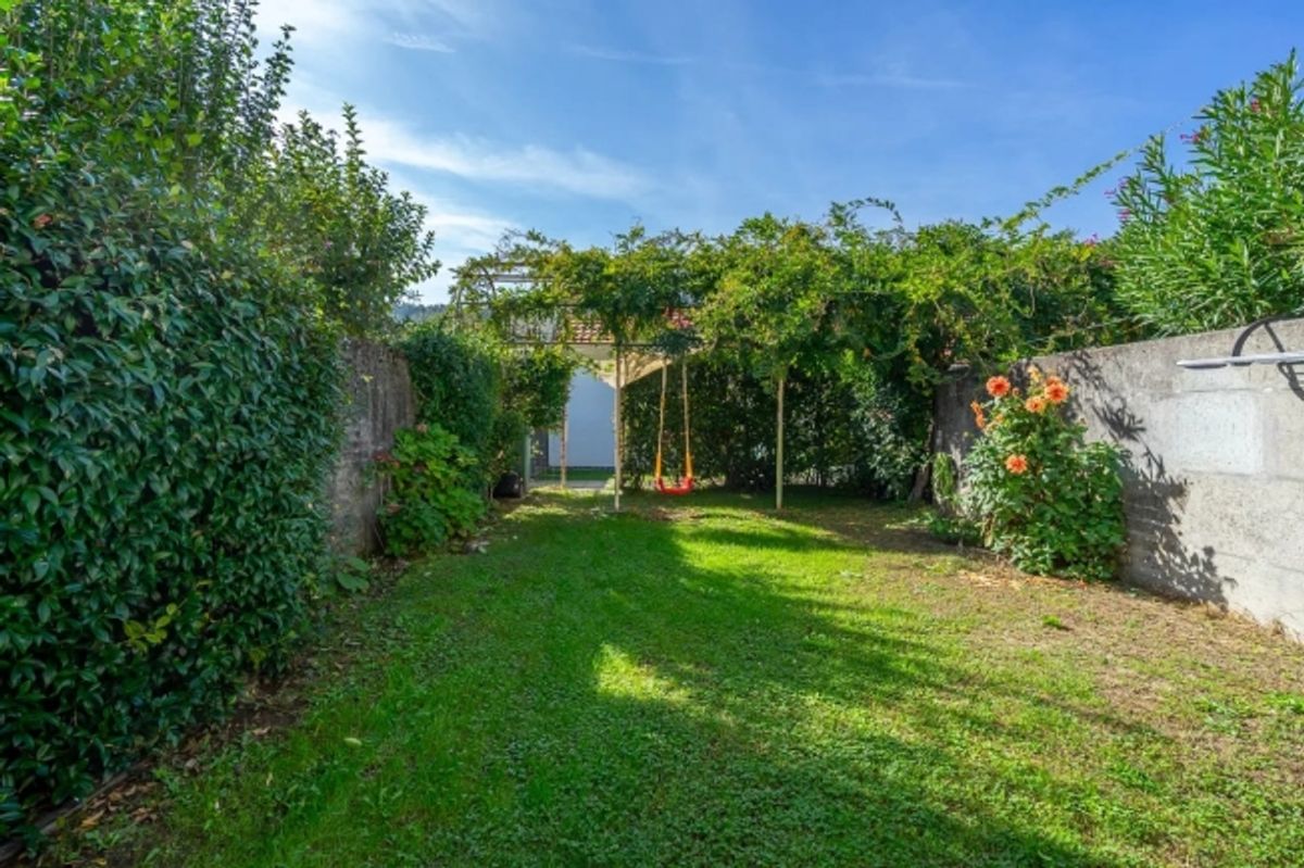 Casa d'angolo a schiera di 5 locali con piscina a Ponte Capriasca - 11