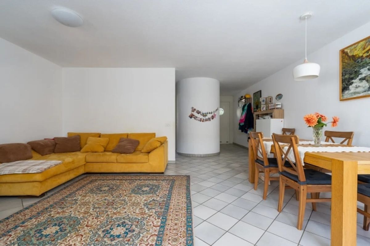 Casa d'angolo a schiera di 5 locali con piscina a Ponte Capriasca - 1