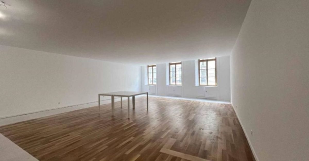 BUREAUX D’EXCEPTION DE 177 M² - RUE DE LA CROIX-D’OR - 0