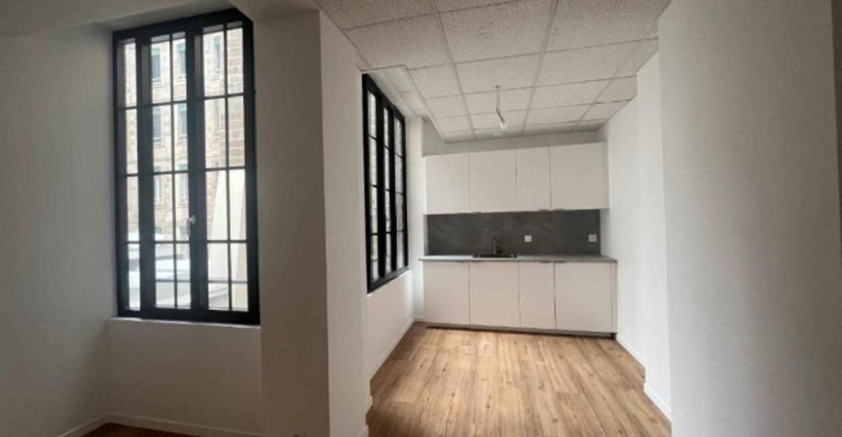 BUREAUX D’EXCEPTION DE 177 M² - RUE DE LA CROIX-D’OR - 2