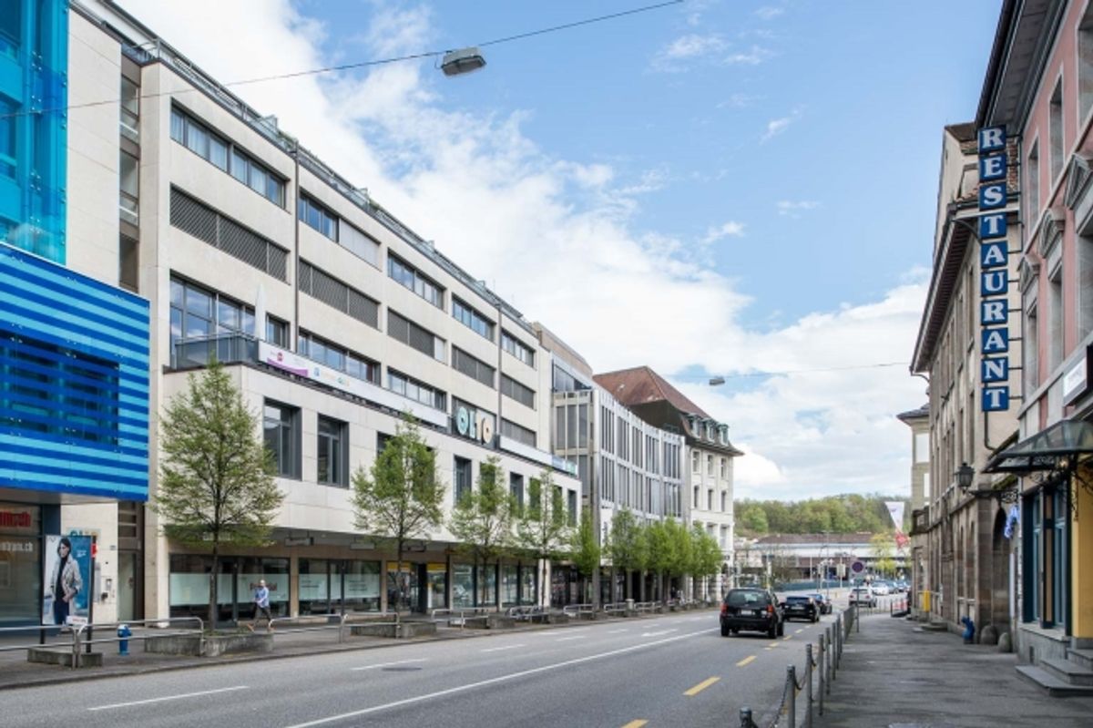 Einstellhallenplatz im Zentrum von Olten zu vermieten! - 1