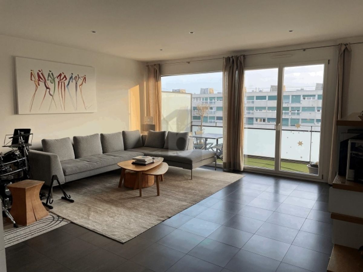 MODERNE ET LUMINEUX, AU DERNIER ETAGE - 0