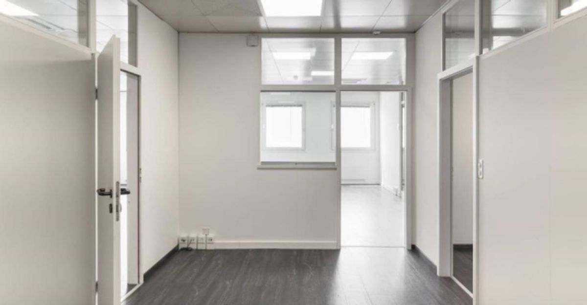 Surface de bureaux-ateliers de 337m2 à Satigny - 4