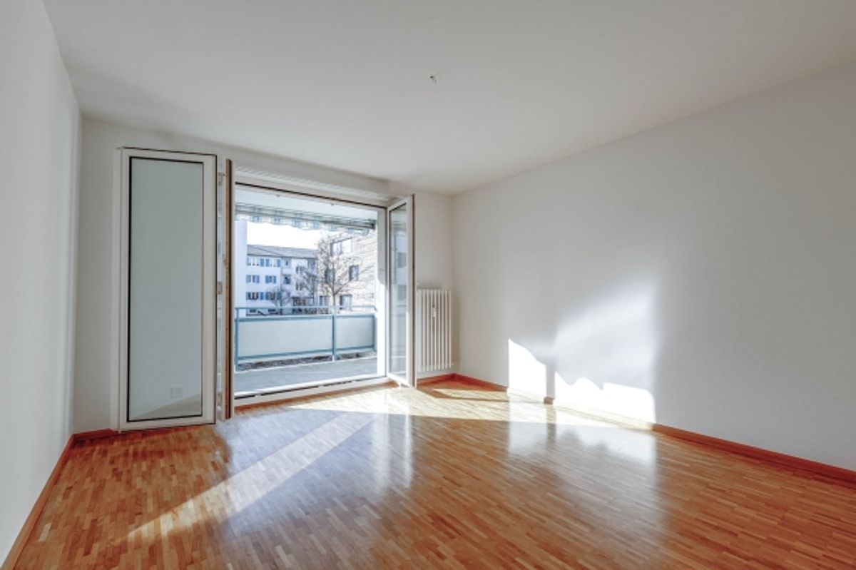 Schöne 3 Zimmerwohnung in gepflegter Liegenschaft - 2