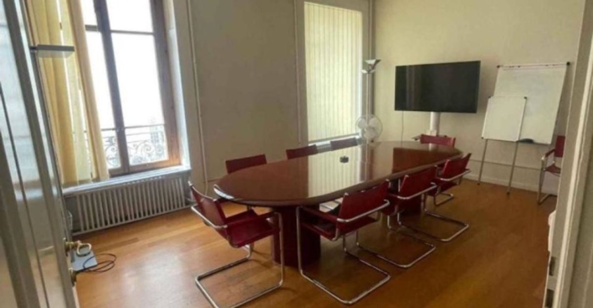 Bureau à louer quartier des bastions - 25 m2 - 1