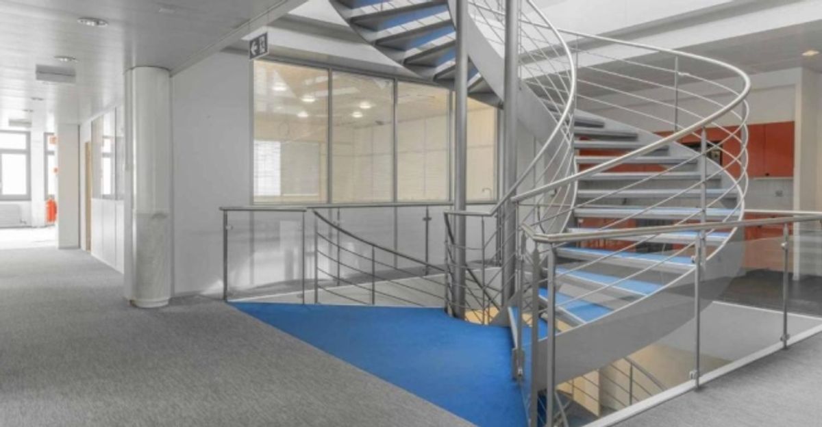 BÂTIMENT MULTIFONCTIONNEL DE 3 NIVEAUX À MEYRIN - 2