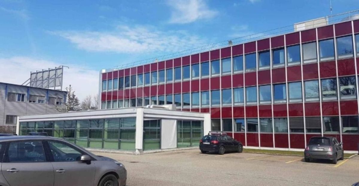Bureaux 126m2 à deux pas de l’aéroport - 1