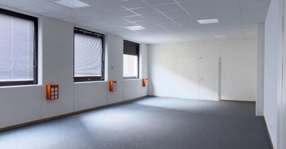 Bureaux, locaux administratifs de 400m2 à louer à Satigny - 2