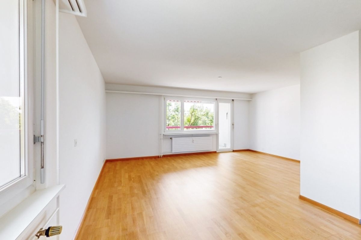 Helle Wohnung  in beliebter, ruhiger Lage mit grossem Balkon - 3